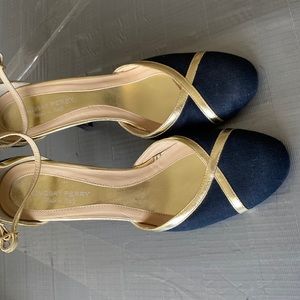 Lindsay Perry brand high heels. Right shoe soles is a bit detached but fixable.